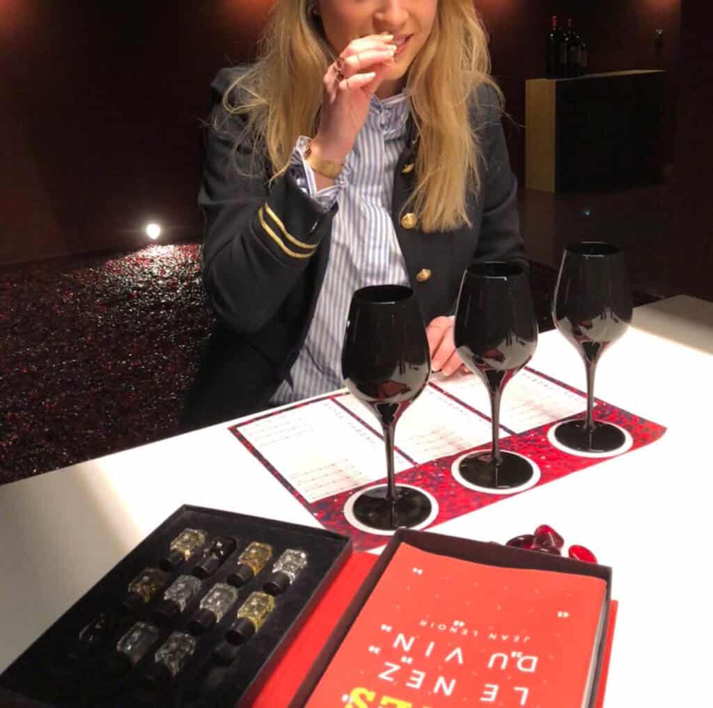 atelier sensoriel autour des arômes du vin dans un château Grand Cru à Bordeaux